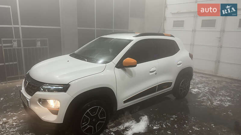 Позашляховик / Кросовер Dacia Spring 2021 в Києві