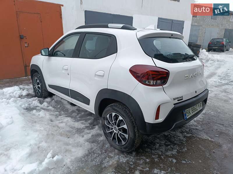 Позашляховик / Кросовер Dacia Spring 2023 в Дубні