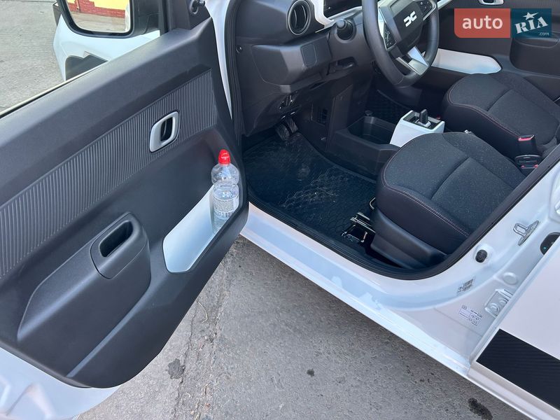 Внедорожник / Кроссовер Dacia Spring 2024 в Ровно