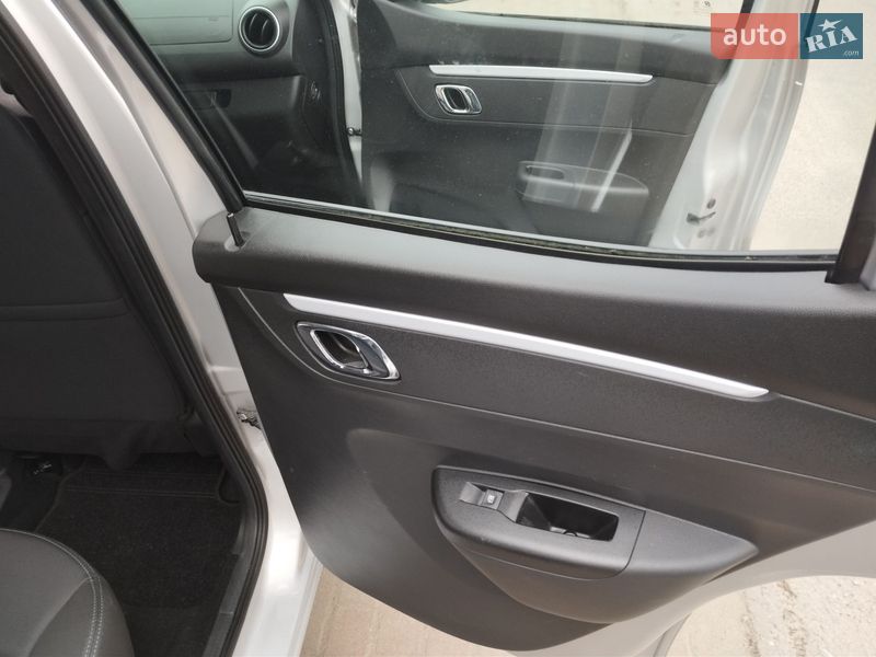 Позашляховик / Кросовер Dacia Spring 2022 в Бородянці фото 13 Позашляховик / Кросовер Dacia Spring 2022 в Бородянці