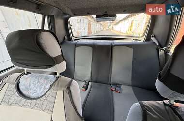 Седан Dacia SuperNova 2003 в 