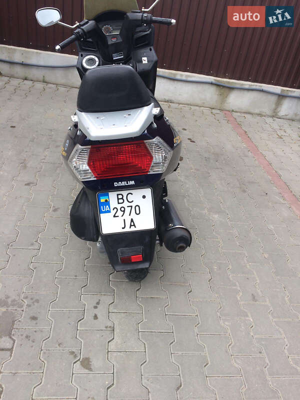Скутер Daelim S2 2008 в Львове