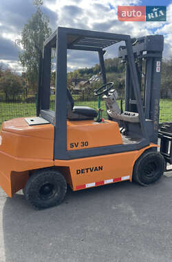 Вилочный погрузчик Daewoo B30S 2000 в Нижней Апше