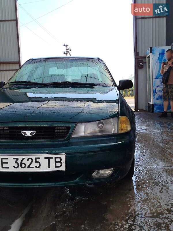Седан Daewoo Cielo 1995 в Синельниково