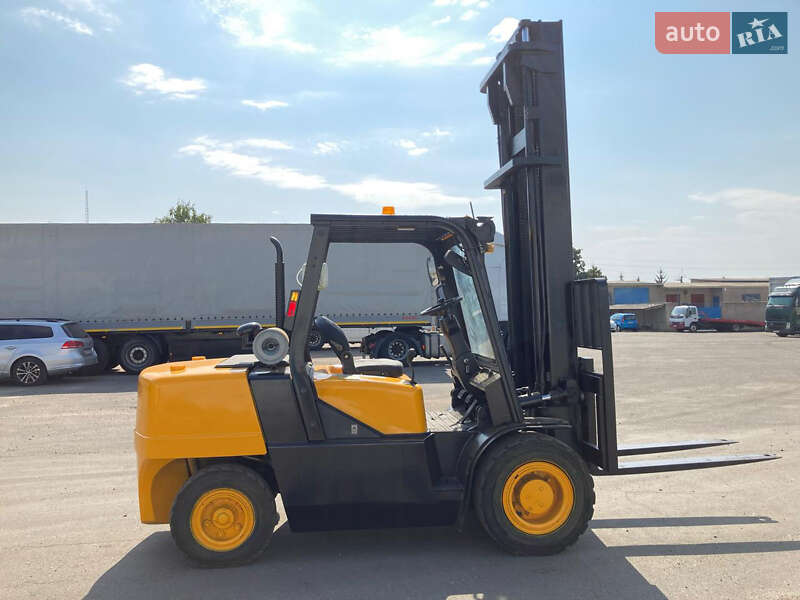 Вилочний навантажувач Daewoo D 70 2006 в 