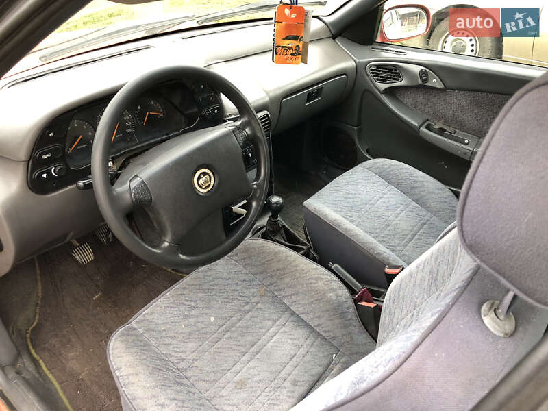Седан Daewoo Espero 1997 в Овидиополе