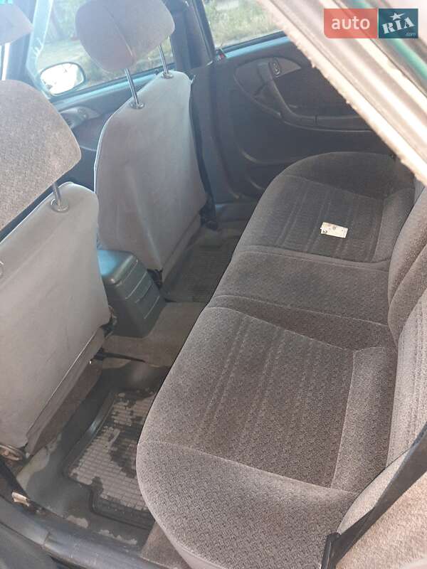 Седан Daewoo Espero 1995 в Кременчуге