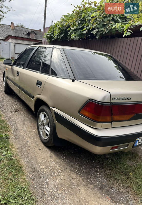 Седан Daewoo Espero 1998 в Чернігові