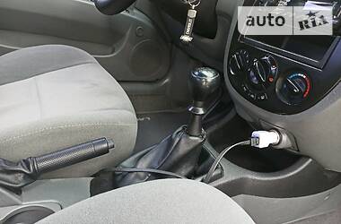 Седан Daewoo Gentra 2013 в 
