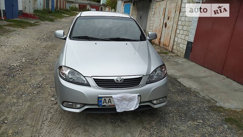 Седан Daewoo Gentra 2013 в Киеве