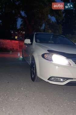 Седан Daewoo Gentra 2014 в Днепре