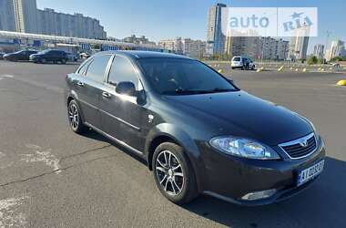 Седан Daewoo Gentra 2015 в Борисполі