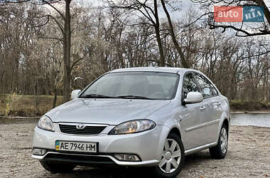 Седан Daewoo Gentra 2014 в Дніпрі