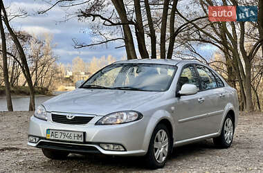 Седан Daewoo Gentra 2014 в Днепре