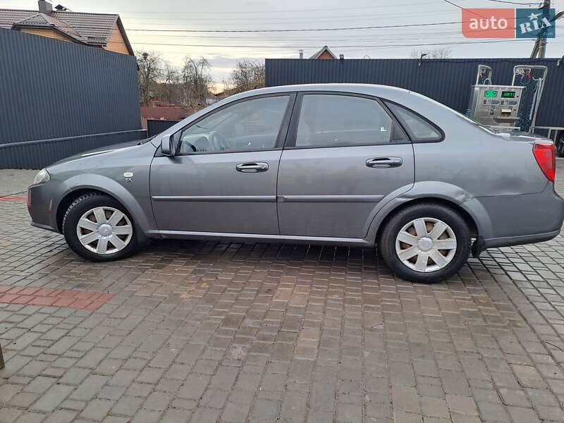 Седан Daewoo Gentra 2013 в Виннице