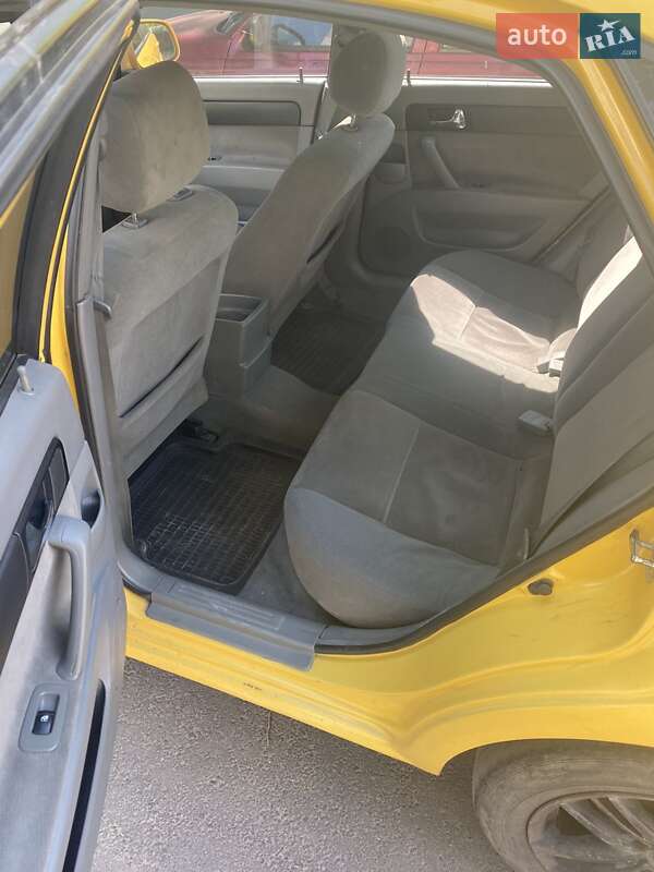 Седан Daewoo Gentra 2013 в Днепре