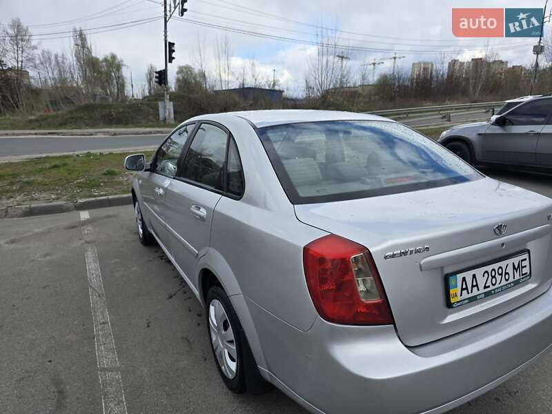 Седан Daewoo Gentra 2014 в Києві
