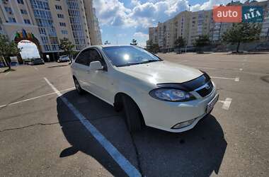 Седан Daewoo Gentra 2014 в 