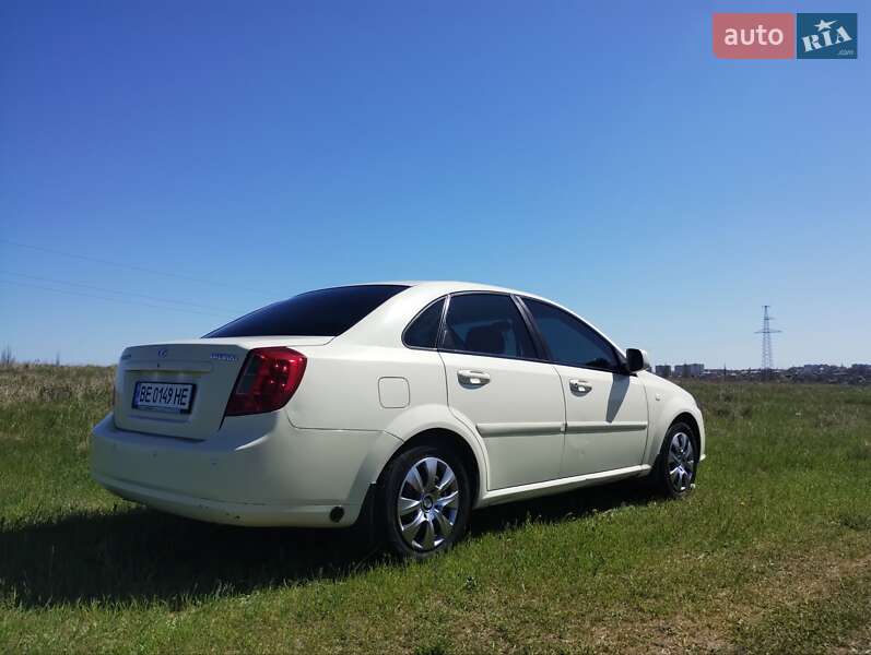 Седан Daewoo Gentra 2014 в Николаеве