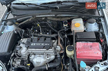 Седан Daewoo Gentra 2013 в 