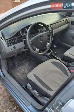Седан Daewoo Gentra 2013 в 
