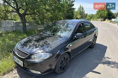 Седан Daewoo Gentra 2013 в 