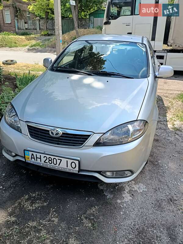 Седан Daewoo Gentra 2013 в Днепре