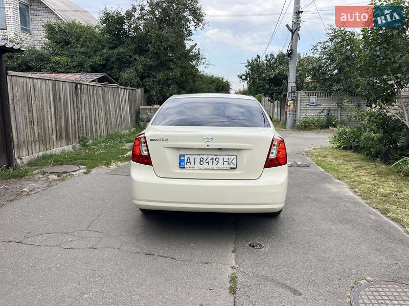 Седан Daewoo Gentra 2013 в Києві
