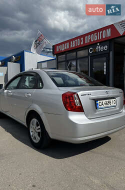 Седан Daewoo Gentra 2015 в 