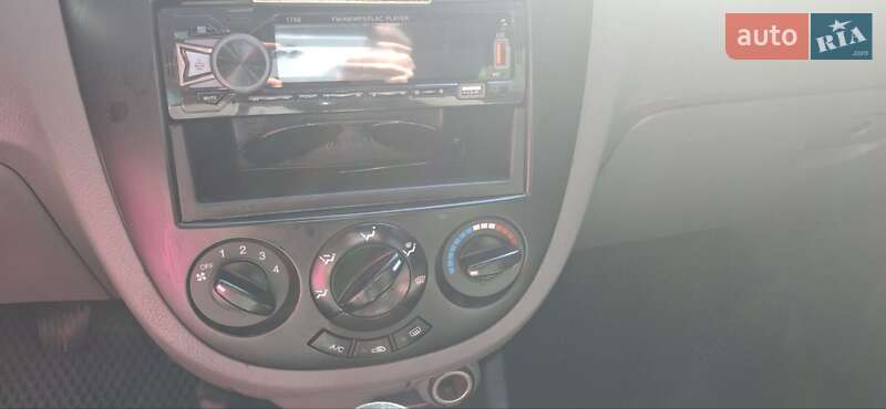 Седан Daewoo Gentra 2015 в Харькове