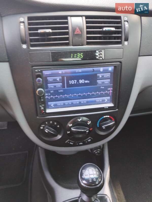 Седан Daewoo Gentra 2013 в Киеве