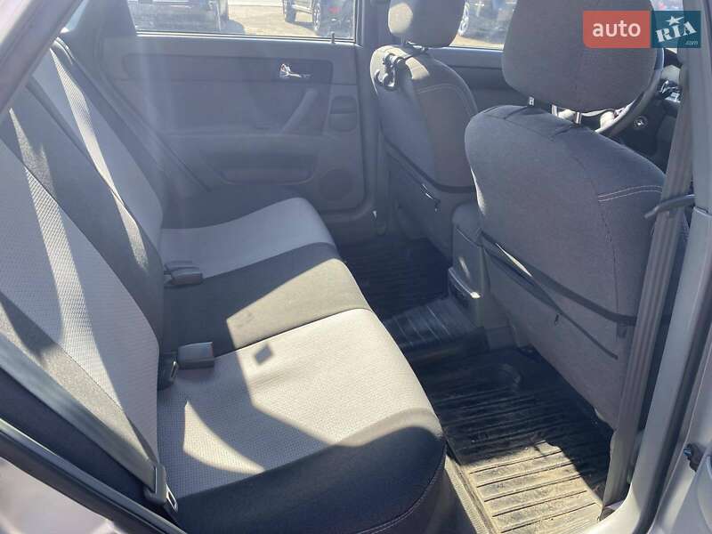 Седан Daewoo Gentra 2014 в Николаеве
