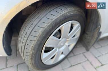 Седан Daewoo Gentra 2013 в 