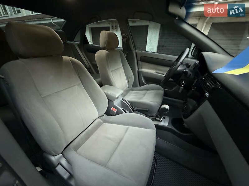 Седан Daewoo Gentra 2014 в Києві