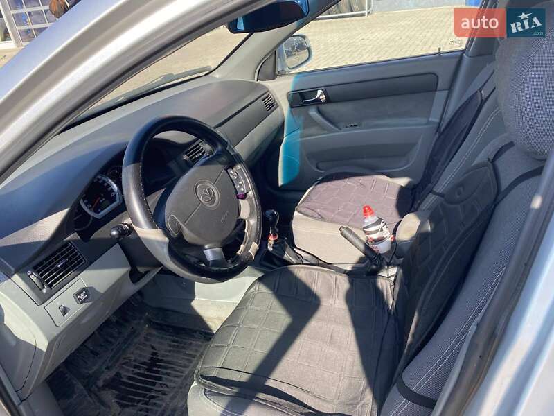 Седан Daewoo Gentra 2014 в Миколаєві
