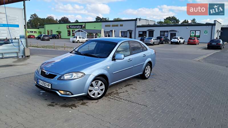 Daewoo Gentra 2015