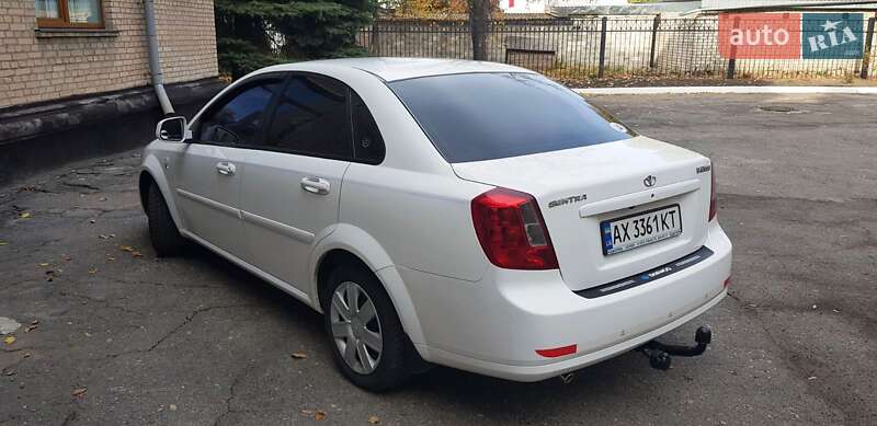 Седан Daewoo Gentra 2013 в Лозовій