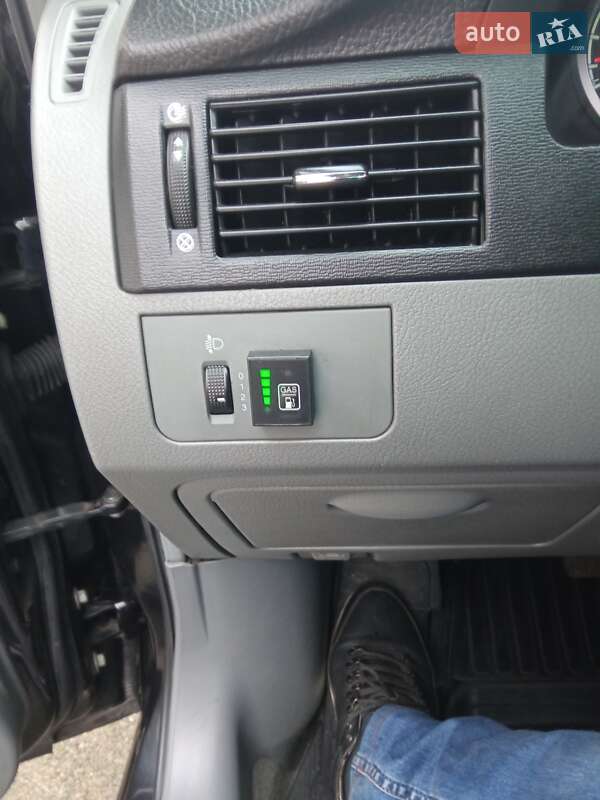 Седан Daewoo Gentra 2014 в Києві фото 10 Седан Daewoo Gentra 2014 в Києві