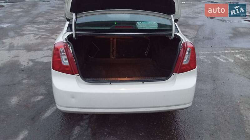 Седан Daewoo Gentra 2013 в Полтаві