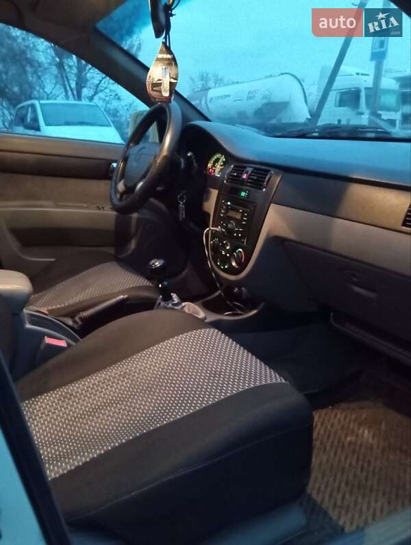 Седан Daewoo Gentra 2013 в Полтаві