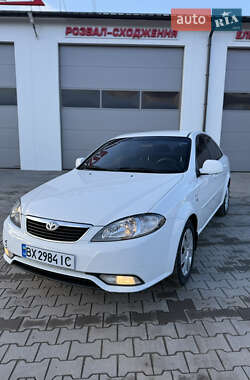 Седан Daewoo Gentra 2013 в Хмельницком