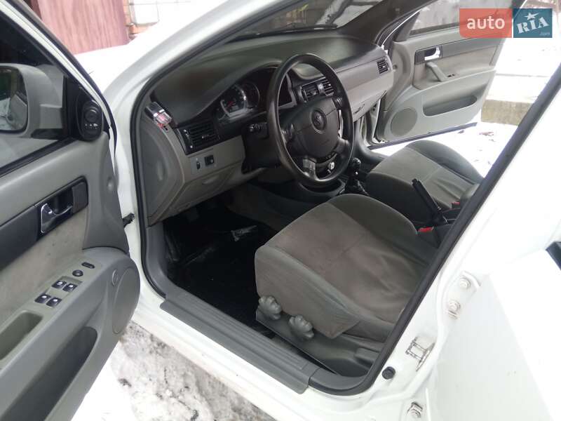 Седан Daewoo Gentra 2013 в Вінниці