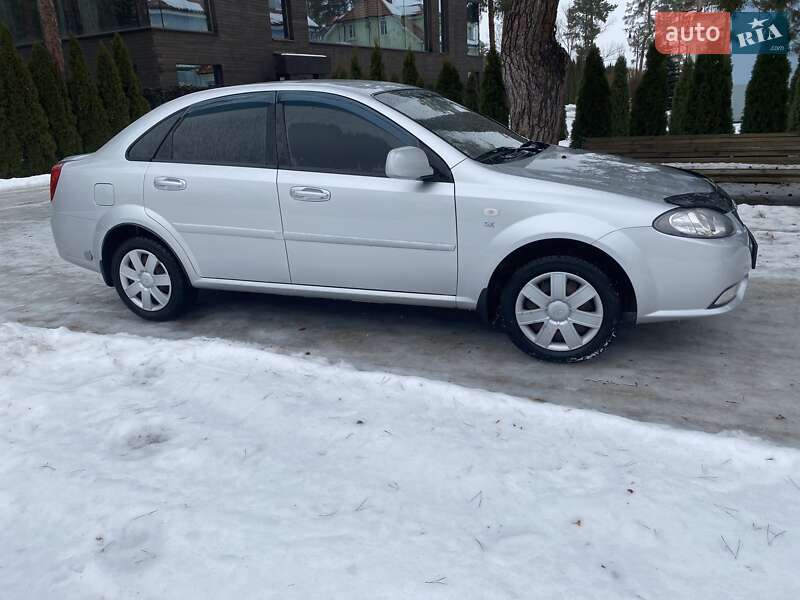 Седан Daewoo Gentra 2013 в Киеве фото 4 Седан Daewoo Gentra 2013 в Киеве