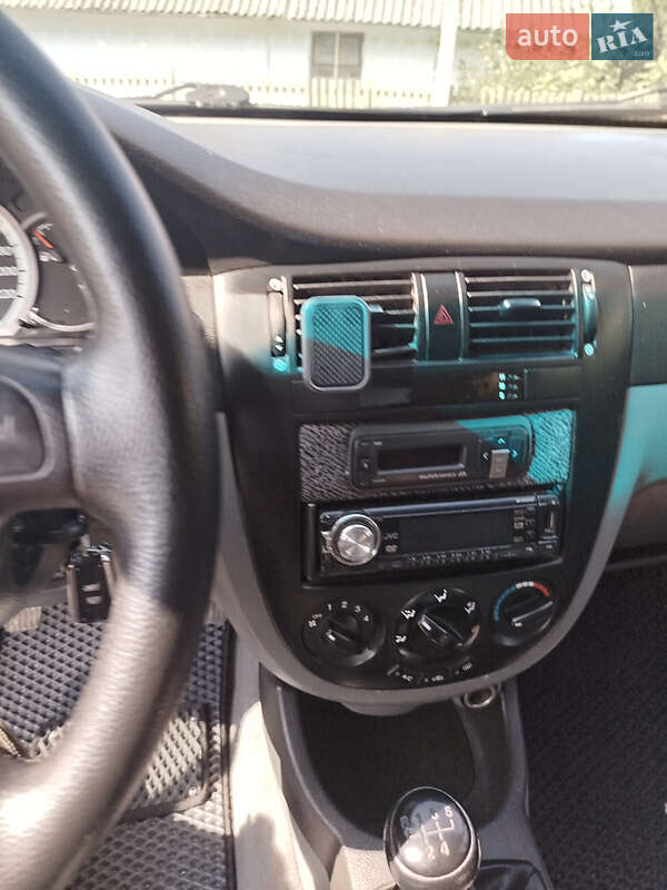 Седан Daewoo Gentra 2013 в Тернополе