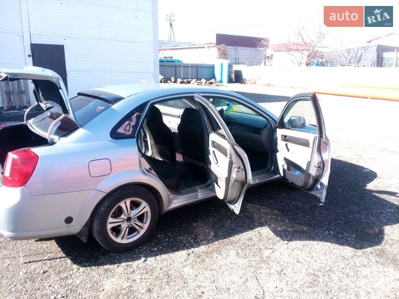 Седан Daewoo Gentra 2014 в Киеве