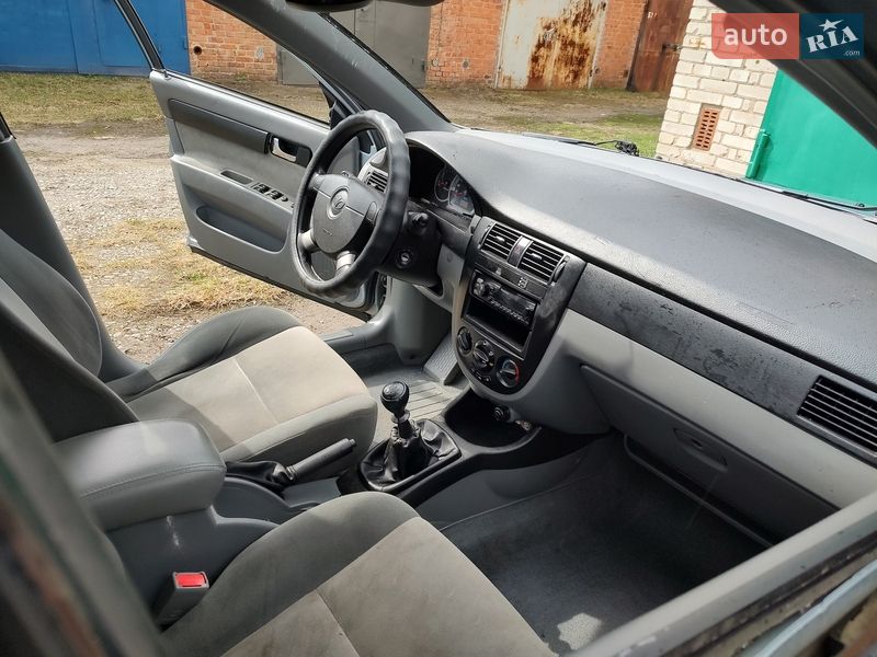 Седан Daewoo Gentra 2015 в Сумах