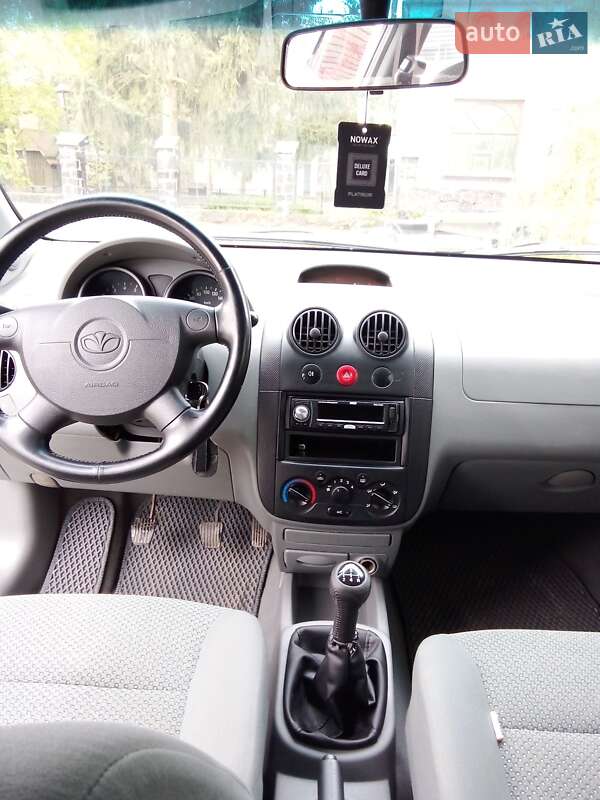 Хэтчбек Daewoo Kalos 2004 в Радивилове