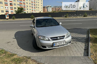 Хетчбек Daewoo Lacetti 2004 в Хмельницькому