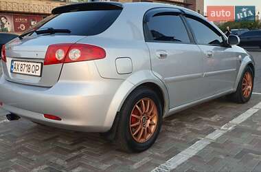 Хэтчбек Daewoo Lacetti 2004 в Харькове