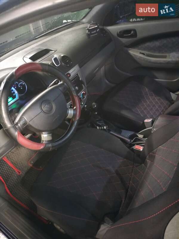 Хетчбек Daewoo Lacetti 2004 в Кропивницькому